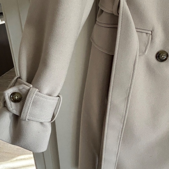 RW&CO. Cream Trench Coat - Picture 4 of 9